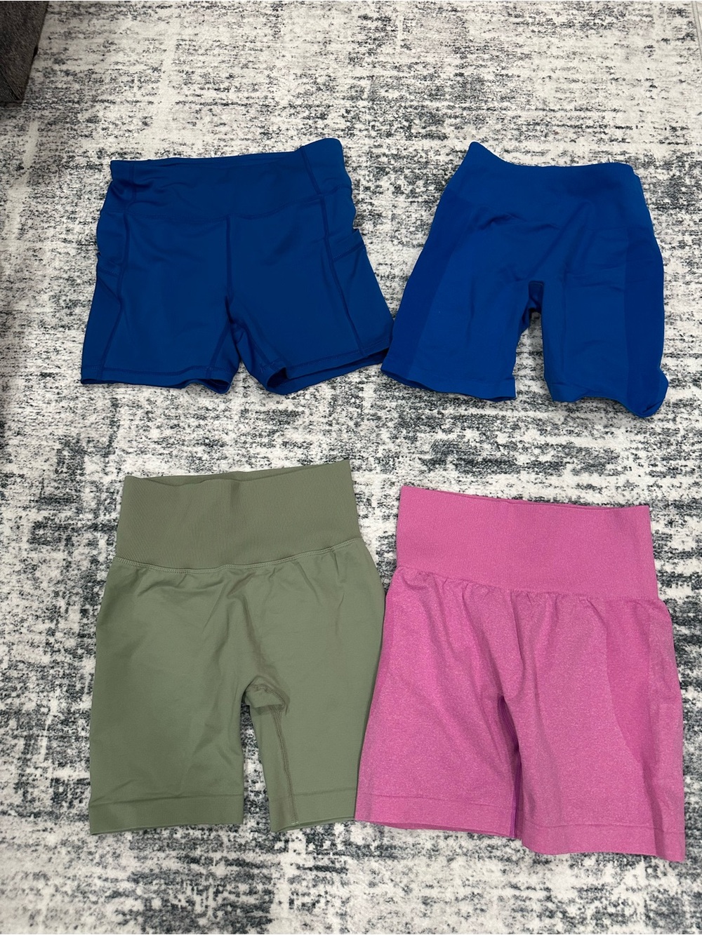 4 pair of biker shorts